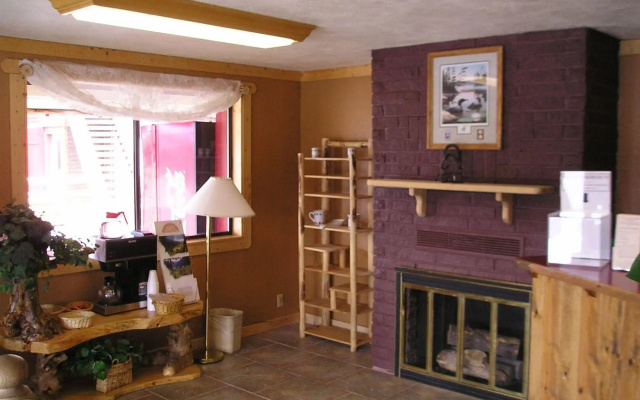 Traveler's Lodge