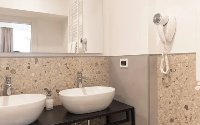 Tiburtina 86 Luxury Suites