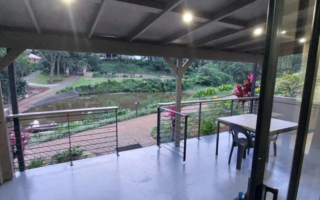 Studio 4 Churchill Lane Apartment