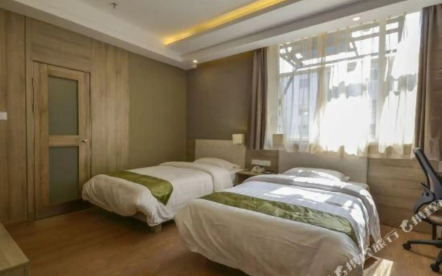 Ripple Hotel (Xining Wusi Road Wangfujing)