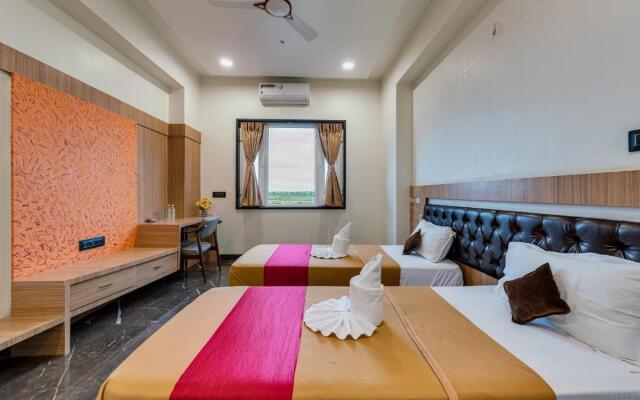 Hotel Chandradeep Regency