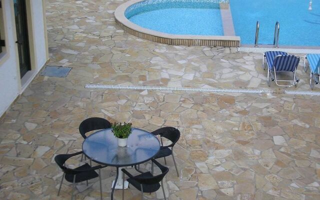Olympia Paxos Apartment