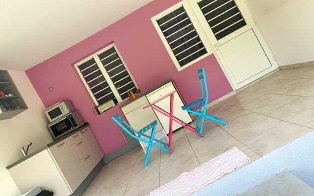 Studio In Le Gosier With Shared Pool Enclosed Garden And Wifi