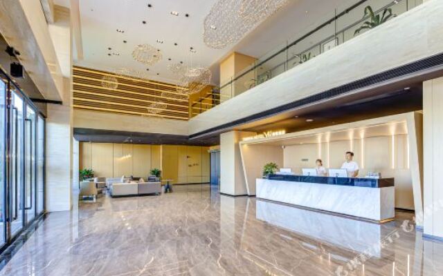Yinhua Business Hotel (Zhuhai International Convention Center)