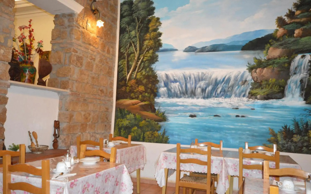 Hotel Alexis