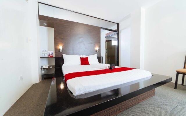 Reddoorz Premium @ Guadalupe Village