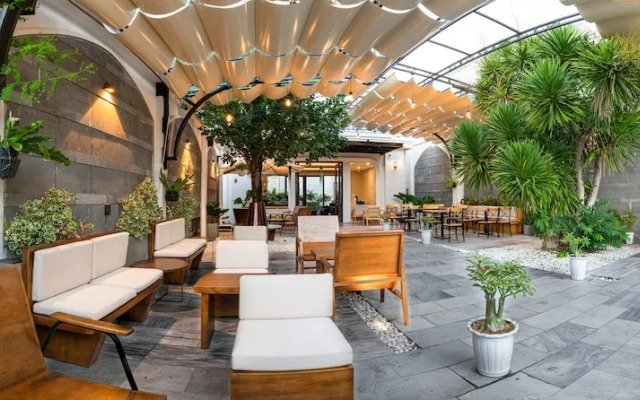 Le Cap Hotel & Apartment