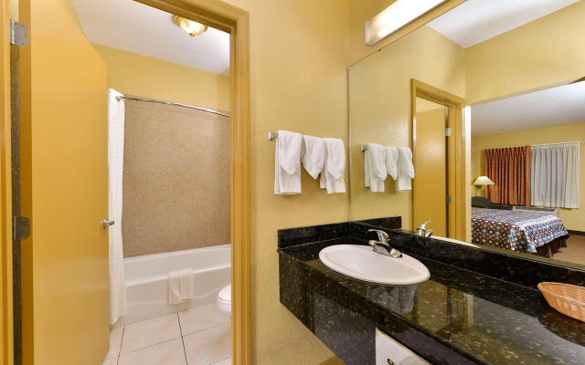 Americas Best Value Inn Starke