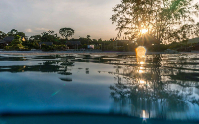 Royal Retreat Resort