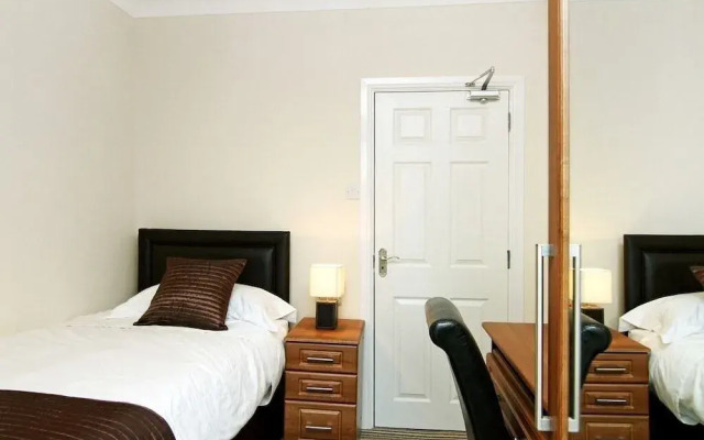 The Lawns Guest House