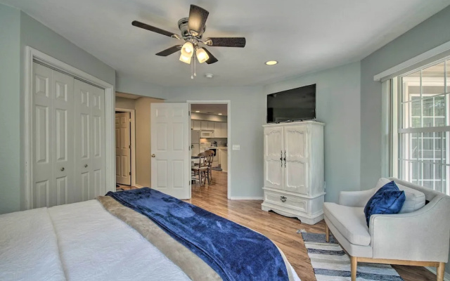 Bright Ozarks Condo w/ Balcony & Lake Views!