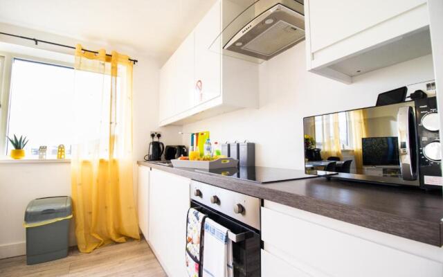 Springfield Apartment by Southwest Rooms - Free Parking & Netflix