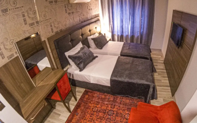 Cosmos Hotel