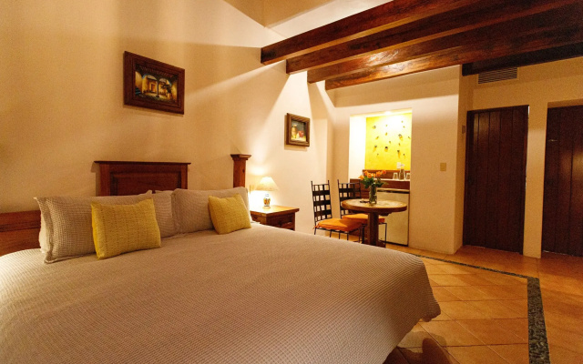 Hotel Lunata - Near Playa del Carmen Main Beach
