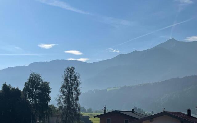 Mountain View Apartment in Piesendorf With Sauna