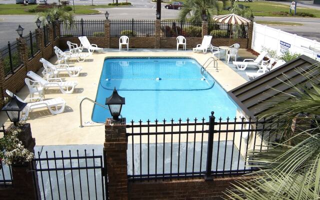 Travelers Inn & Suites