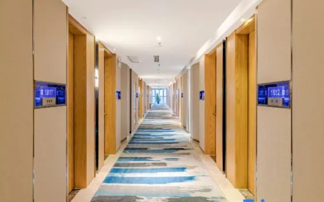 Yigang Jinma Hotel