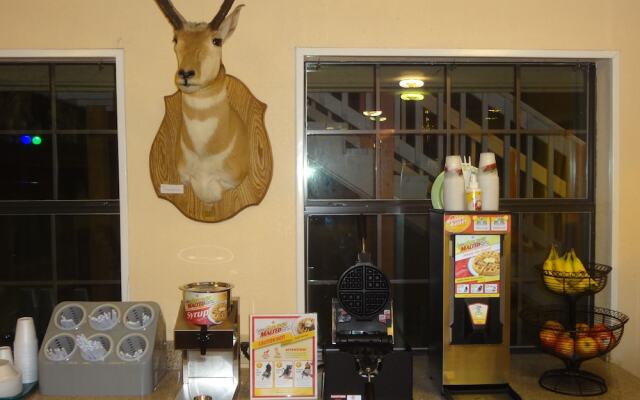 Antlers Inn