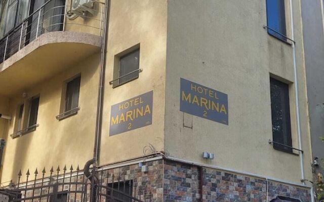 Hotel Marina 2