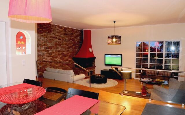 Vila do Vale by MHM