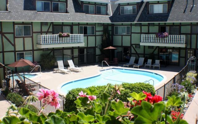 Svendsgaard's Danish Lodge Americas Best Value Inn