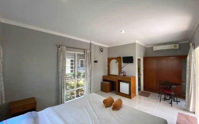 OYO 647 Sudjai Resort