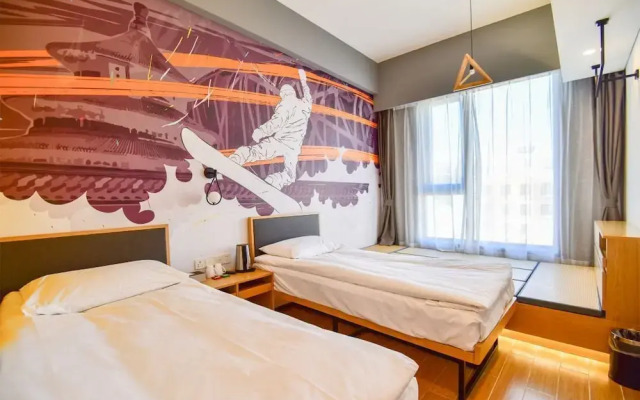 Prince Hotel By Secret Garden