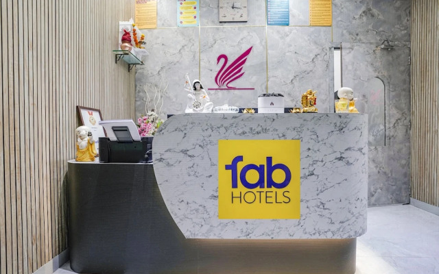 Fabexpress Royal Inn