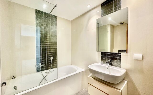 Elyssa Superbe Appartement aux Jardins de Carthage