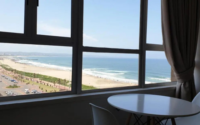 904 Tenbury Beach Apartment