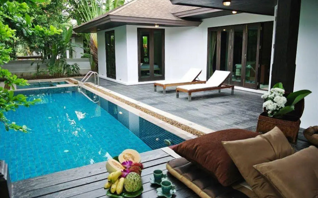 Phuket Ratchamaka Pool Villa