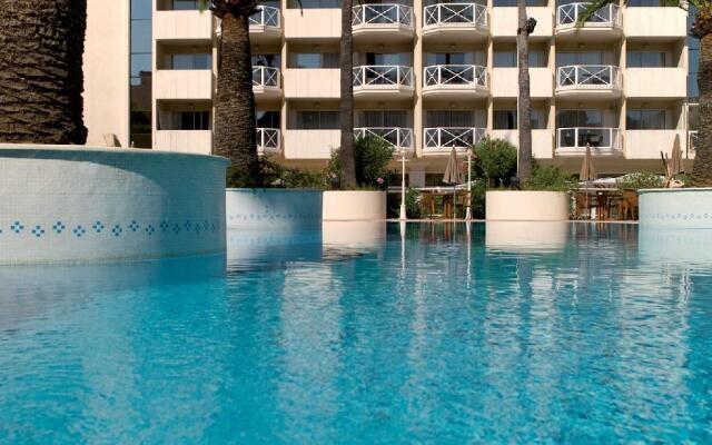 AC Hotel by Marriott Ambassadeur Antibes - Juan Les Pins