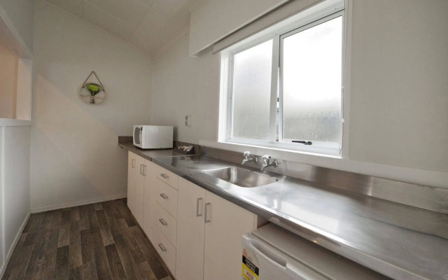 Aura Accommodation