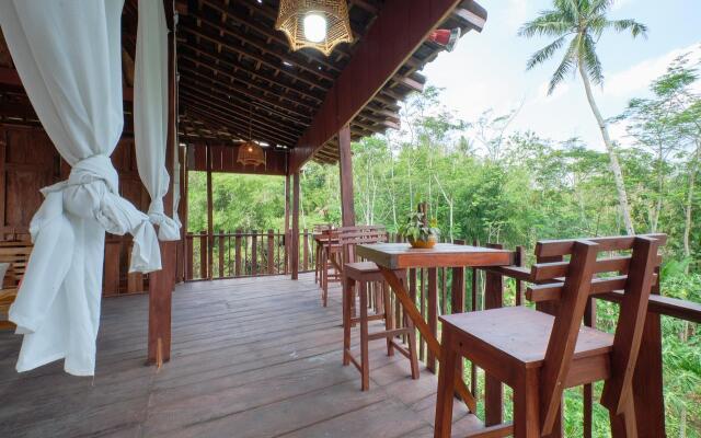 OYO 2519 Mayang Garini