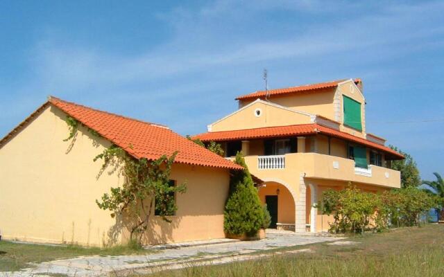 Aristidis Apartm. 2