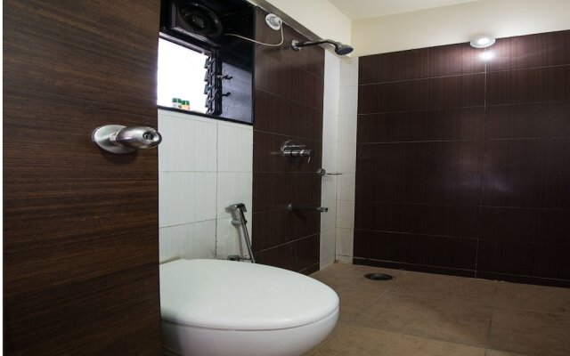OYO 9949 Hotel Silvver Crest
