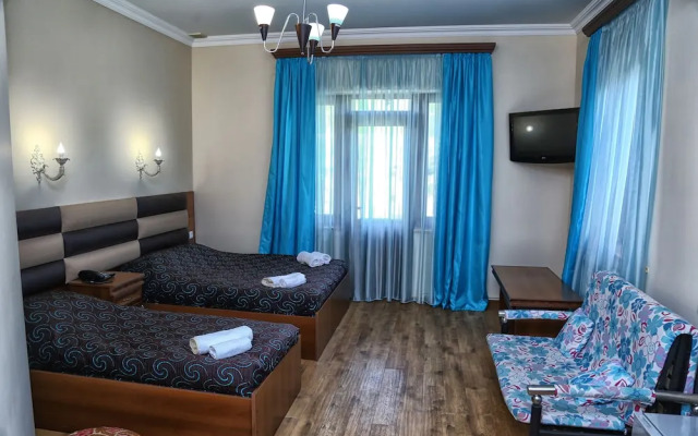 Lara Hotel