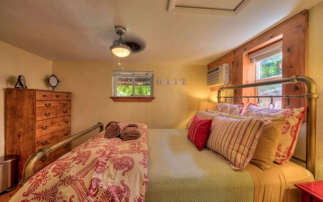Cali Cochitta Vacation Rentals
