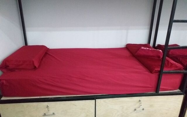 Karan Homestay - Hostel