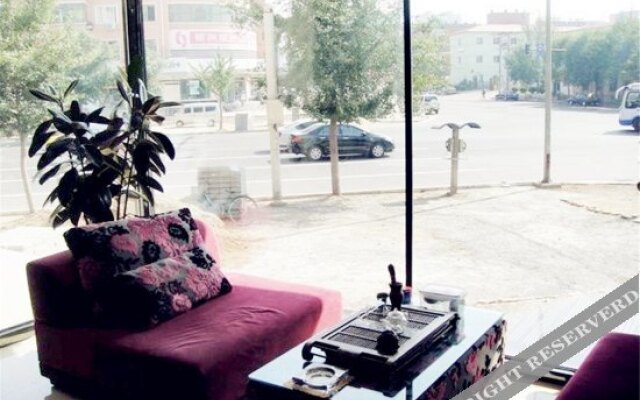 Qingwei City Culture Tourism Holiday Hotel