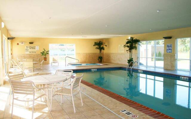 Hampton Inn & Suites Fremont