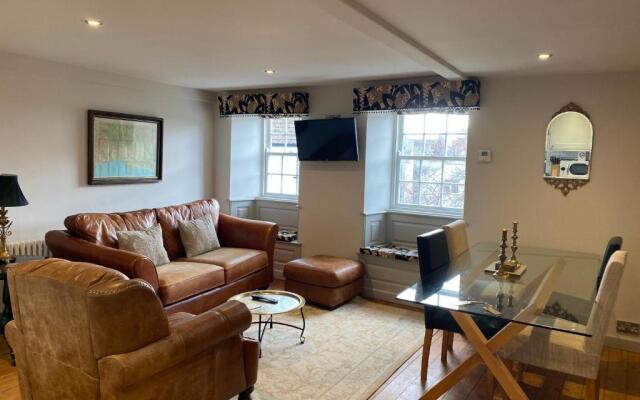 Monmouth House Apartments
