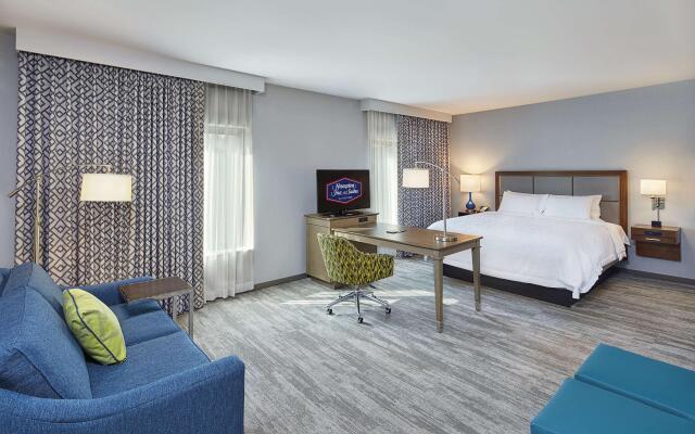 Hampton Inn & Suites Sacramento at Csus