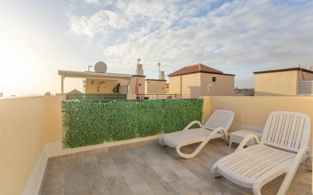 Aqua Vista 2 bed Penthouse With Great Views