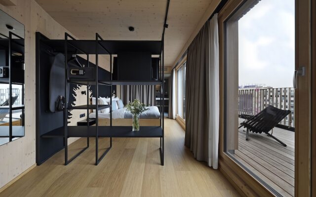 numa I Wood Rooms & Apartments