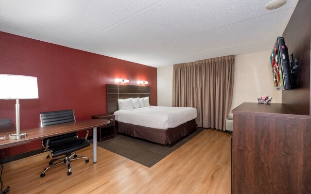 Red Roof Inn PLUS+ & Suites Knoxville West-Cedar Bluff