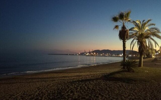 Malaga Beach and Center Backpackers