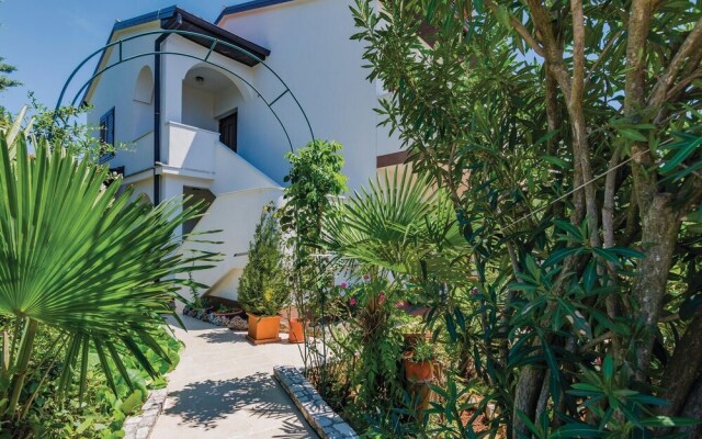 Beautiful Home in Novigrad With Wifi and 0 Bedrooms
