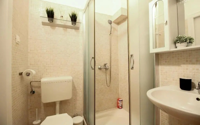 Nefelejcs near the Keleti railway station