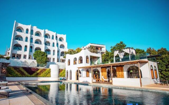 Rousseau homestay in Fuxian Lake